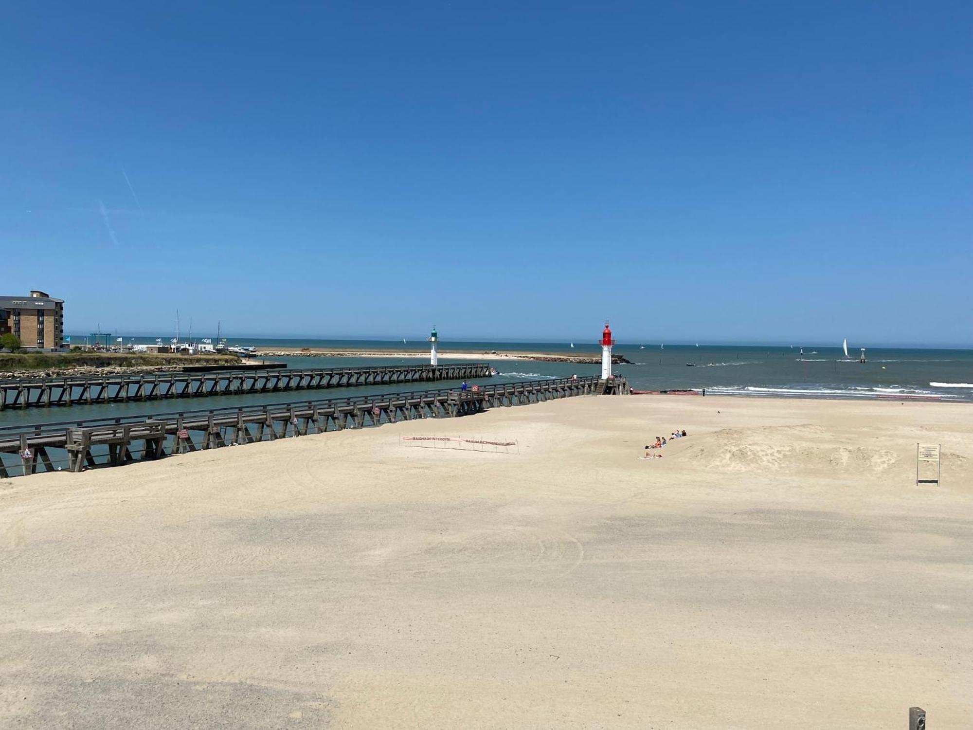 Cote Plage - Magnifique Appartement De Charme A Trouville Sur Mer - Linge - Lit Fait - Parking - Wifi - Classe Par L'Office Du Tourisme Buitenkant foto