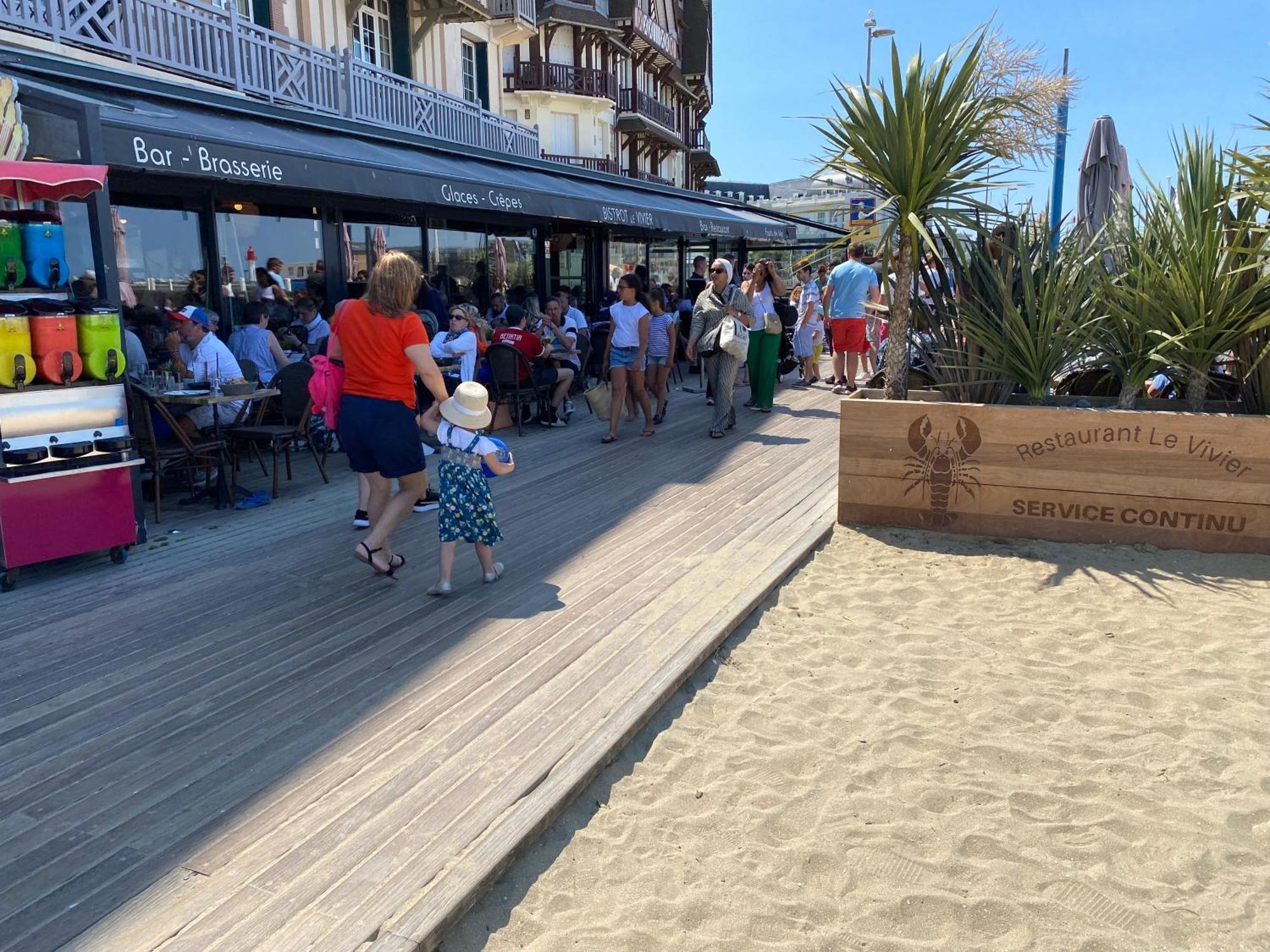 Cote Plage - Magnifique Appartement De Charme A Trouville Sur Mer - Linge - Lit Fait - Parking - Wifi - Classe Par L'Office Du Tourisme Buitenkant foto