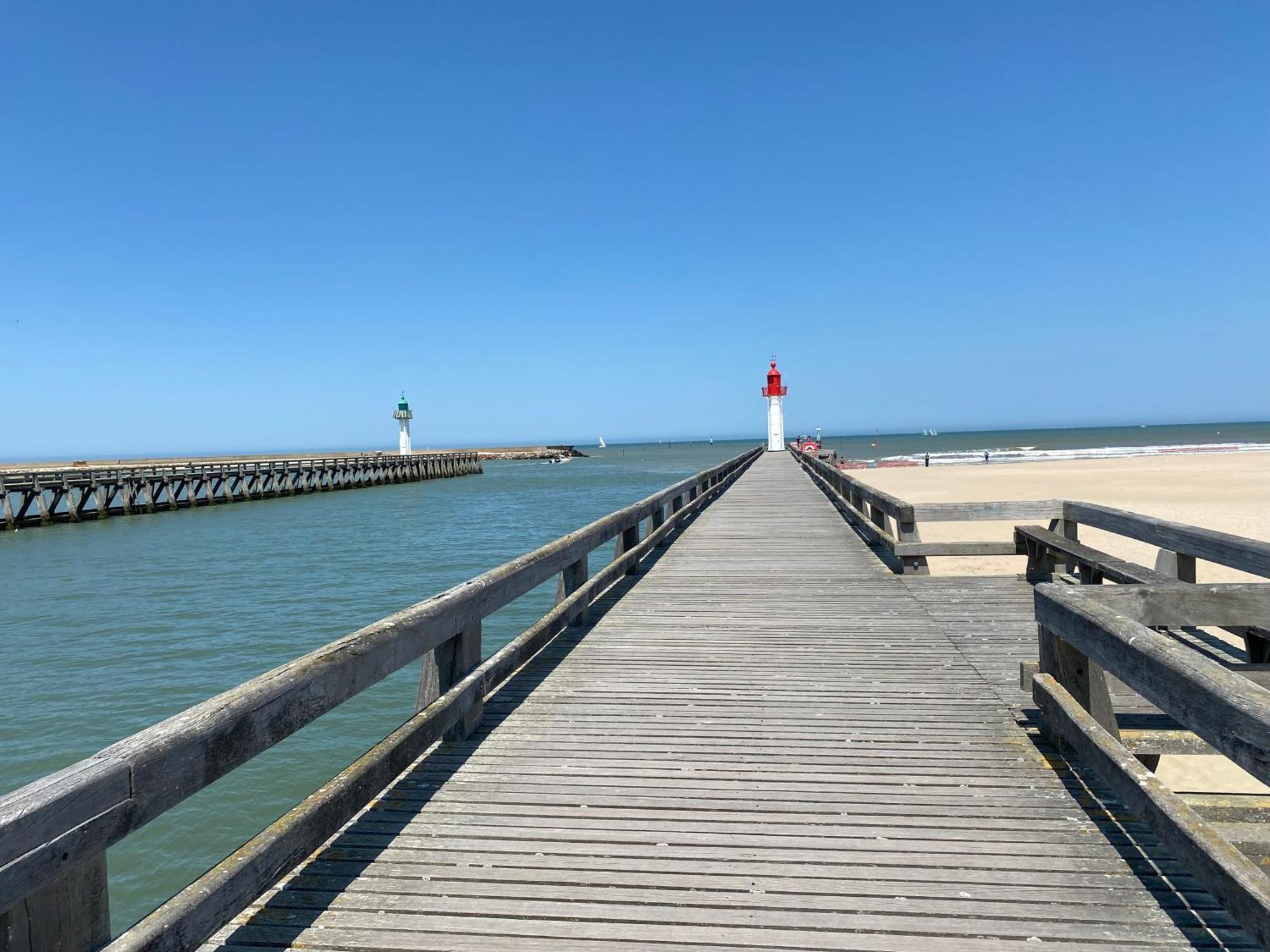Cote Plage - Magnifique Appartement De Charme A Trouville Sur Mer - Linge - Lit Fait - Parking - Wifi - Classe Par L'Office Du Tourisme Buitenkant foto